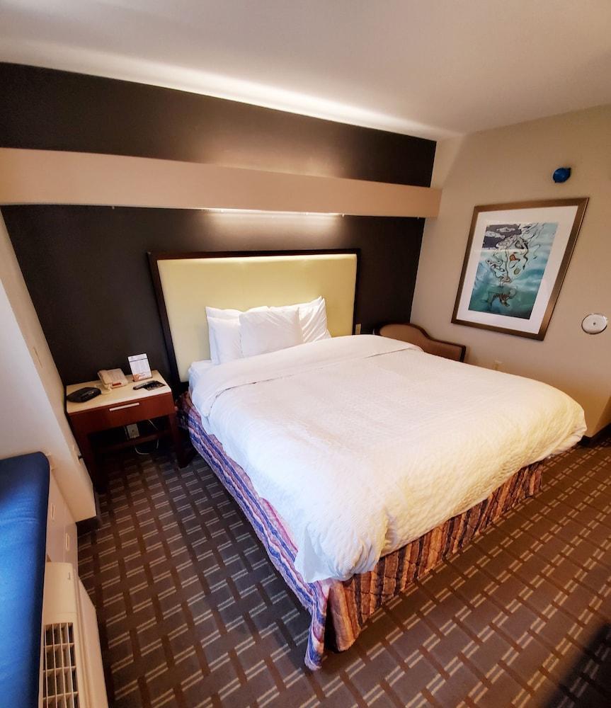 Americas Best Value Inn Racine Exterior photo