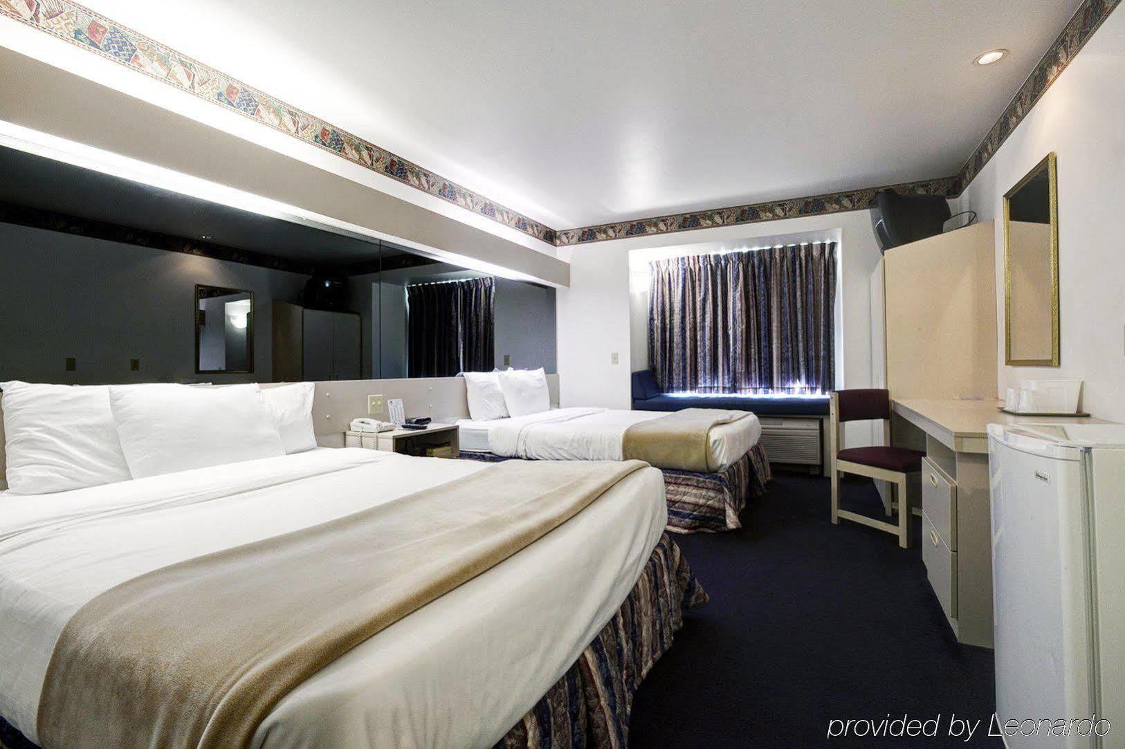 Americas Best Value Inn Racine Room photo