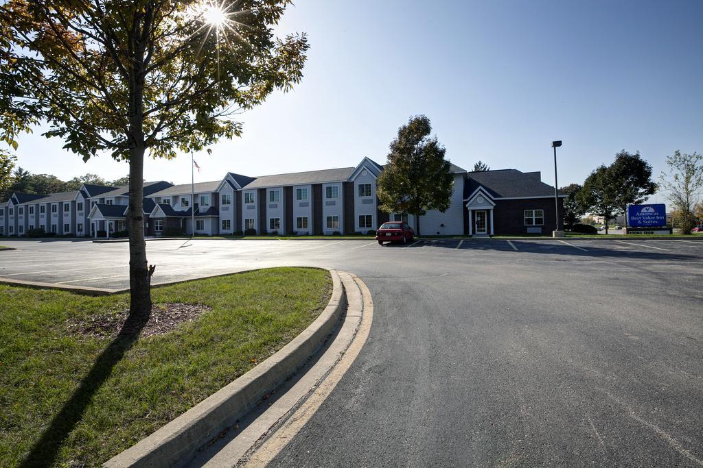 Americas Best Value Inn Racine Exterior photo