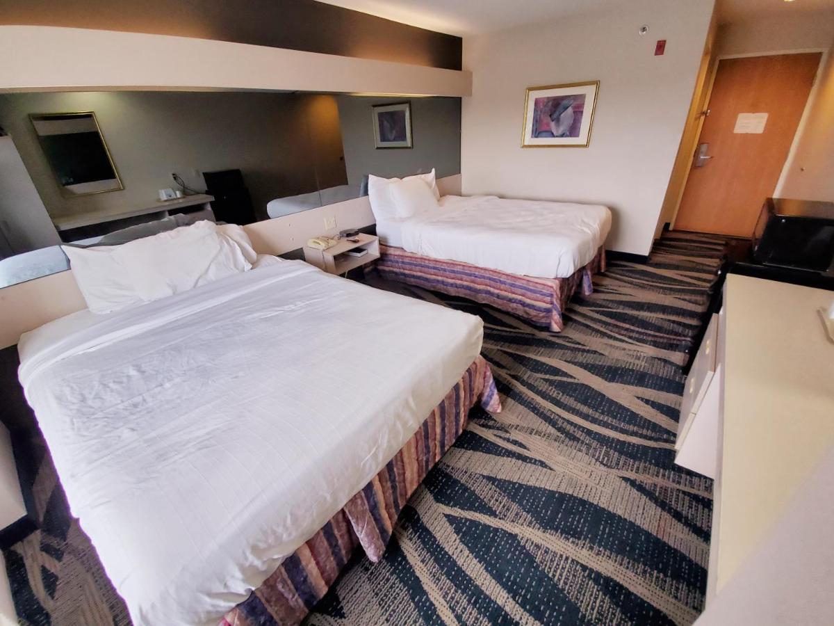 Americas Best Value Inn Racine Exterior photo